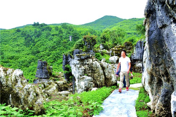 峭壁是什么意思_风暴峭壁加姆雷区_峭壁的意思