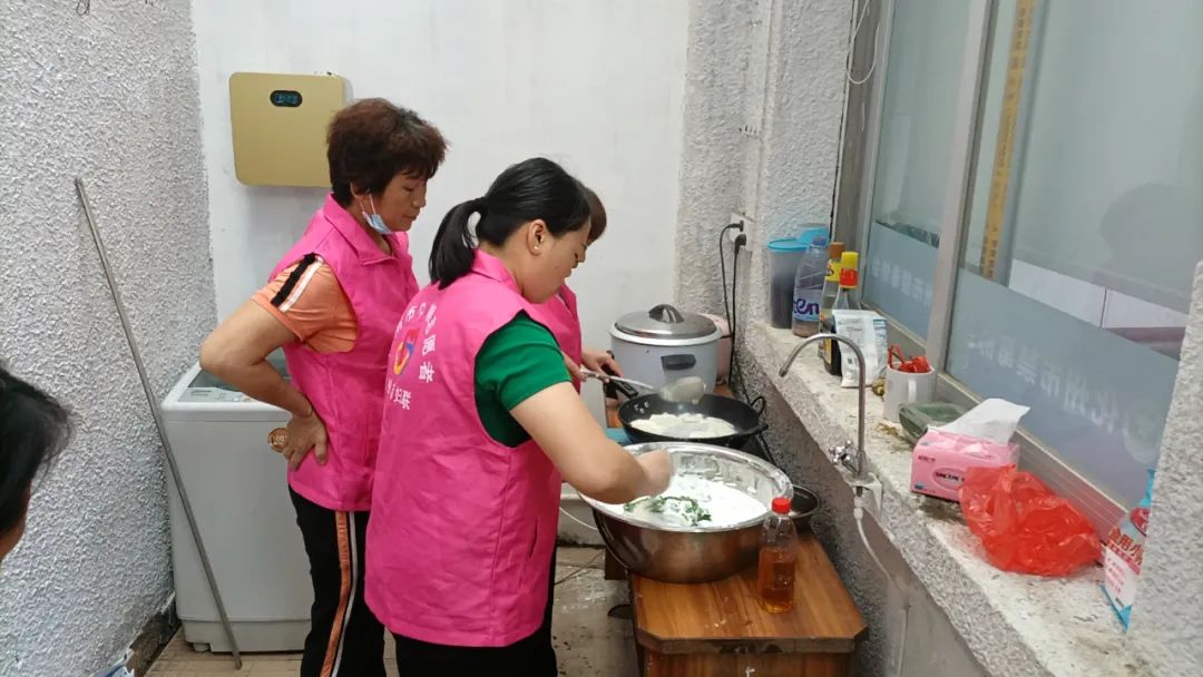 青花瓷的由来及其寓意_杨凌青团网_青团的由来和寓意