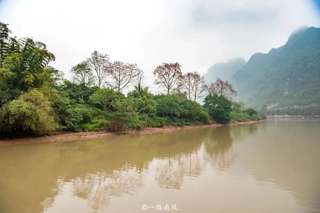 探索风暴峭壁加姆雷区_峭壁的意思_黑黝黝的峭壁